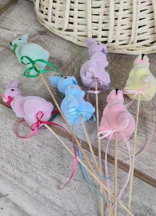 Пасхальный кролик топпер для украшения, флоковое напыление h 8 см