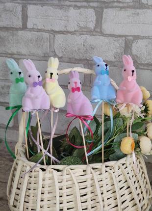 Пасхальный кролик топпер для украшения, флоковое напыление h 8 см