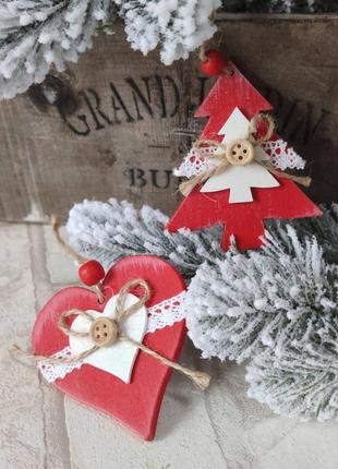 Новогодняя деревянная игрушка в форме елки, 9 см х 7 см