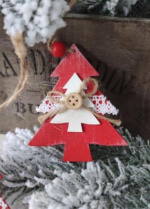 Новогодняя деревянная игрушка в форме елки, 9 см х 7 см