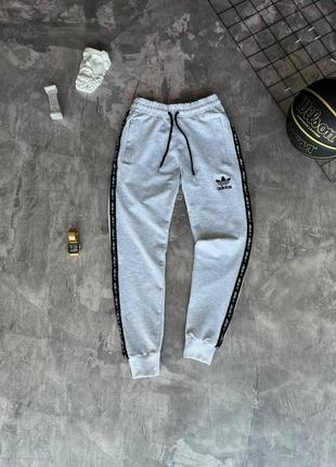 Мужские спортивные штаны adidas