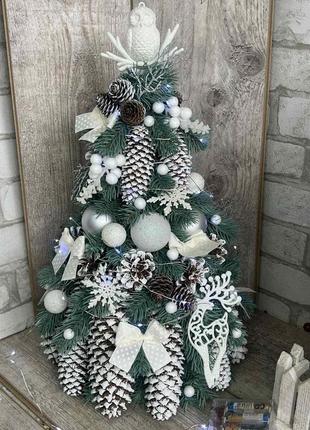 Елочка с шарами и шишками , елочка на стол с лед подсветкой , новогодняя елка с ...