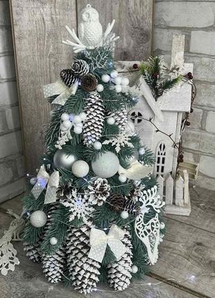 Елочка с шарами и шишками , елочка на стол с лед подсветкой , новогодняя елка с ...