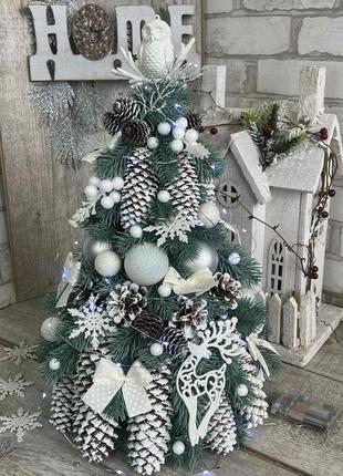 Елочка с шарами и шишками , елочка на стол с лед подсветкой , новогодняя елка с ...