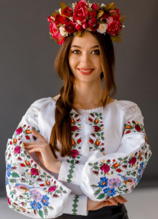 Вышиванка невероятной красоты. новая