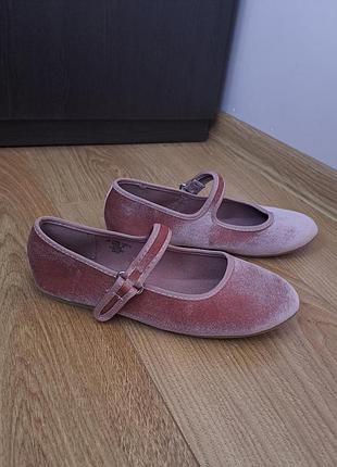 Нарядные бархатные туфли для девочки/балетки/мокасины/сменная обувь