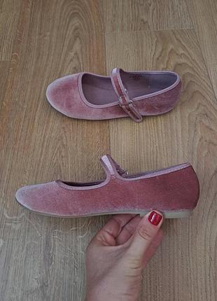 Нарядные бархатные туфли для девочки/балетки/мокасины/сменная обувь