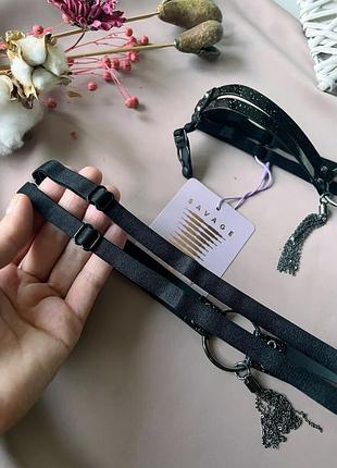 Гартеры на ножки savage x fenty с кистями и люверсами черные