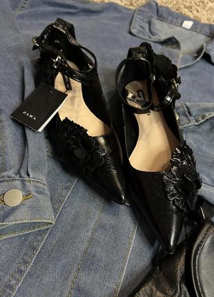 Шкіряні балетки zara