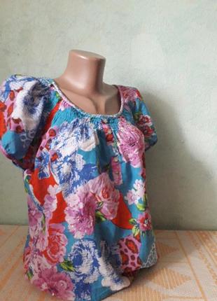 Легкая футболка