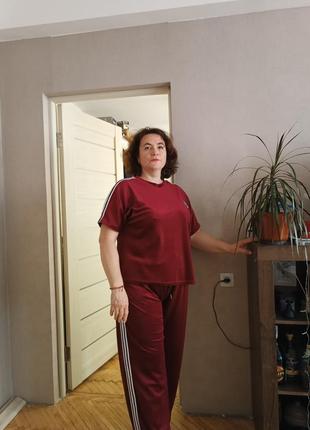 Велюровий спортивний костюм
