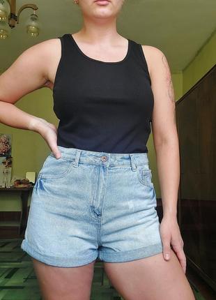 Женские джинсовые шорты с высокой посадкой