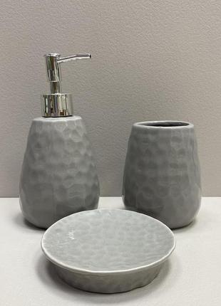 Набор для ванной комнаты 3 предмета bona di 304-970 серый
