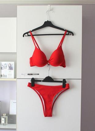 Красный купальник в рубчик от shein