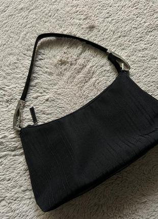 Черная сумка багет