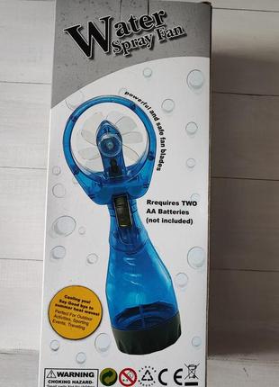 Портативний ручний міні вентилятор на батарейках з розпиленням води water spray fan5 фото