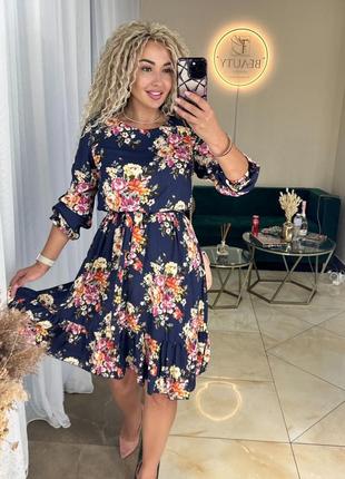 Стильні квіткові жіночі плаття, ефектні сукні