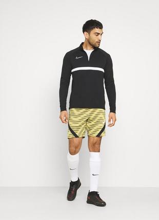 Футбольные мужские шорты nike xvii performance strike short