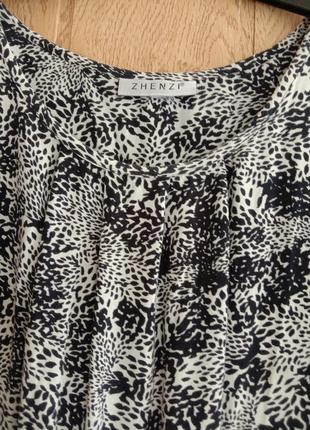 Платье- туника из вискозы большого размера.