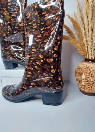 Резиновые сапожки