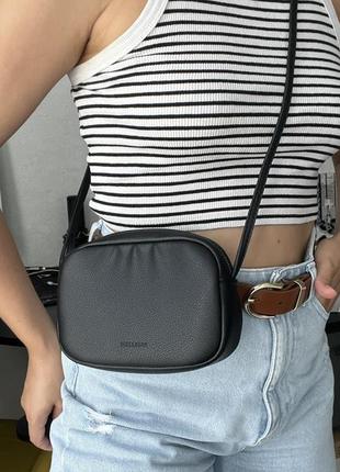 Міні сумочка жіноча чорна з еко-шкіри pull and bear