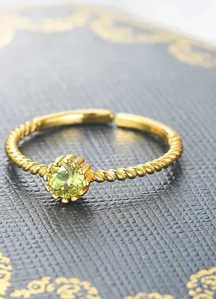 Серебряное кольцо с натуральным хризолитом. хризолит, перидот