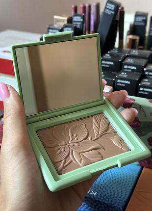 Бронзер kiko milano charming escape silky bronzer 02 unique sienna 14г