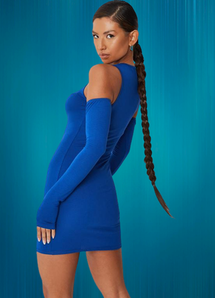 Синее яркое платье missquided с открытыми плечами и длинным рукавом мини секси платьеце xs s