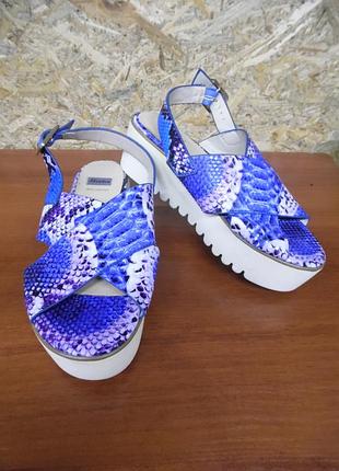 Босоніжки bata&&