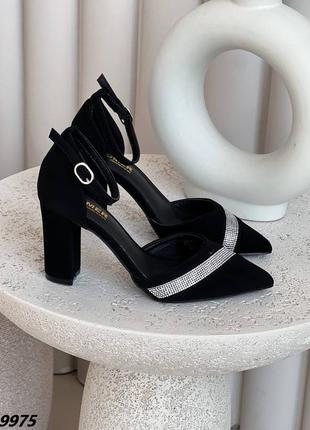 Туфли материал эко-нубук цвет черный сверху на застежке закрытая пятка высота каблука 7,5 см босоножки черные2 фото