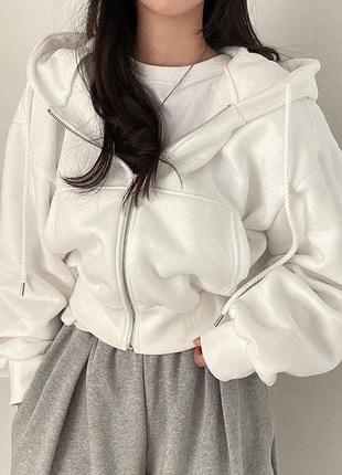 Укороченное зип худи