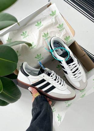 Жіночі кросівки в стилі adidas spezial white/black.