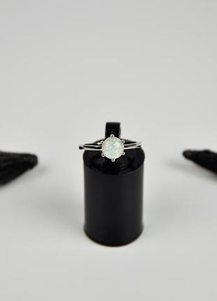 Серебряное кольцо опал