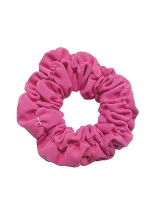 Гумка для волосся з костюмної тканини яскраво рожева 8 см hand made2 фото