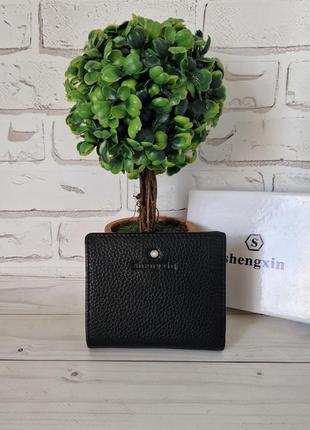 Маленький женский кошелек в черном цвете