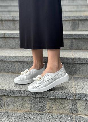 Кожаные женские белые слипоны кеды мокасины с перфорацией натуральная кожа