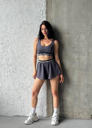 Костюм ( топ  і шорти)