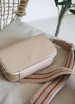 Vm-villomi шкіряна сумка cross body бежевого кольору