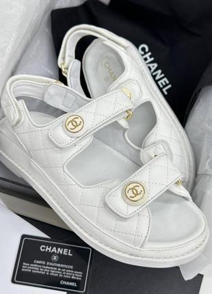 Босоножки в стиле chanel