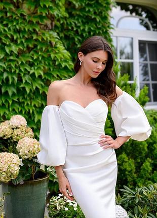 Неймовірна корсетна сукня міді