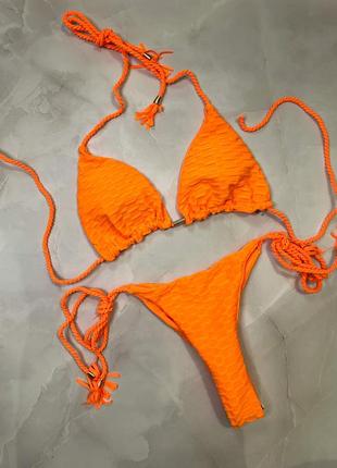 Купальник роздільний жіночий яскравий помаранчевий зі знімною чашкою трикутник на зав'язках1 фото