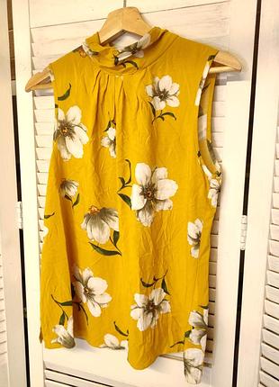 Блузка в цветы