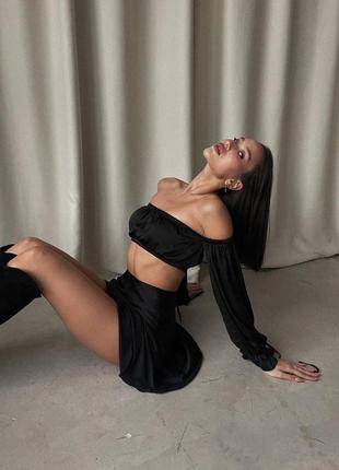 Шелковый костюм