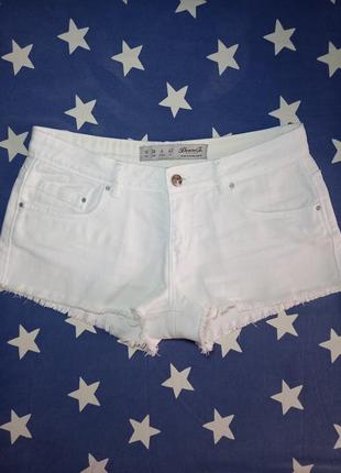 Шорты белые