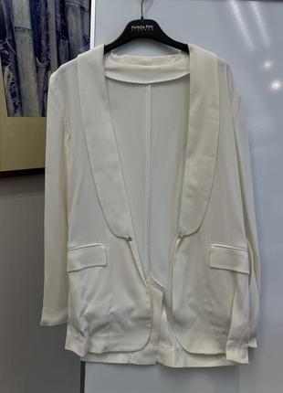 Молочний піджак, накидка