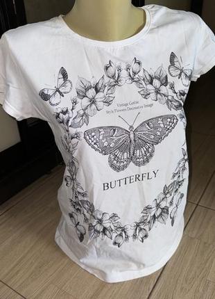 Белая футболка оригинальная футболочка