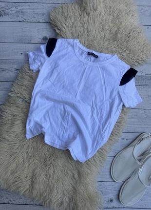 Zara футболка базовая белая с плечиками