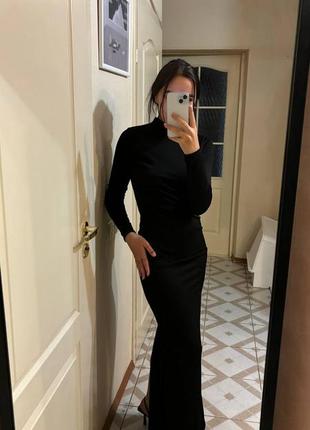 Вечернее элегантное длинное макси платье с открытой спиной новенькое prettylittlething xs силуэтное