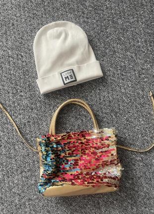 Шапка весенне осенняя
