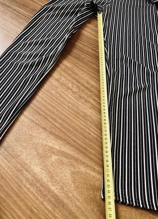 Брюки prettylittlething 9